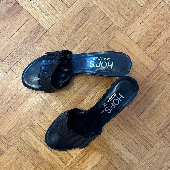 Black Mules with a small heel - Picture 2 of 8